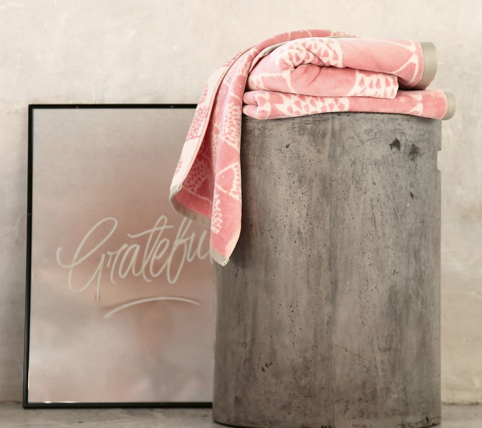 ENSEMBLE SPIKE BLUSH 