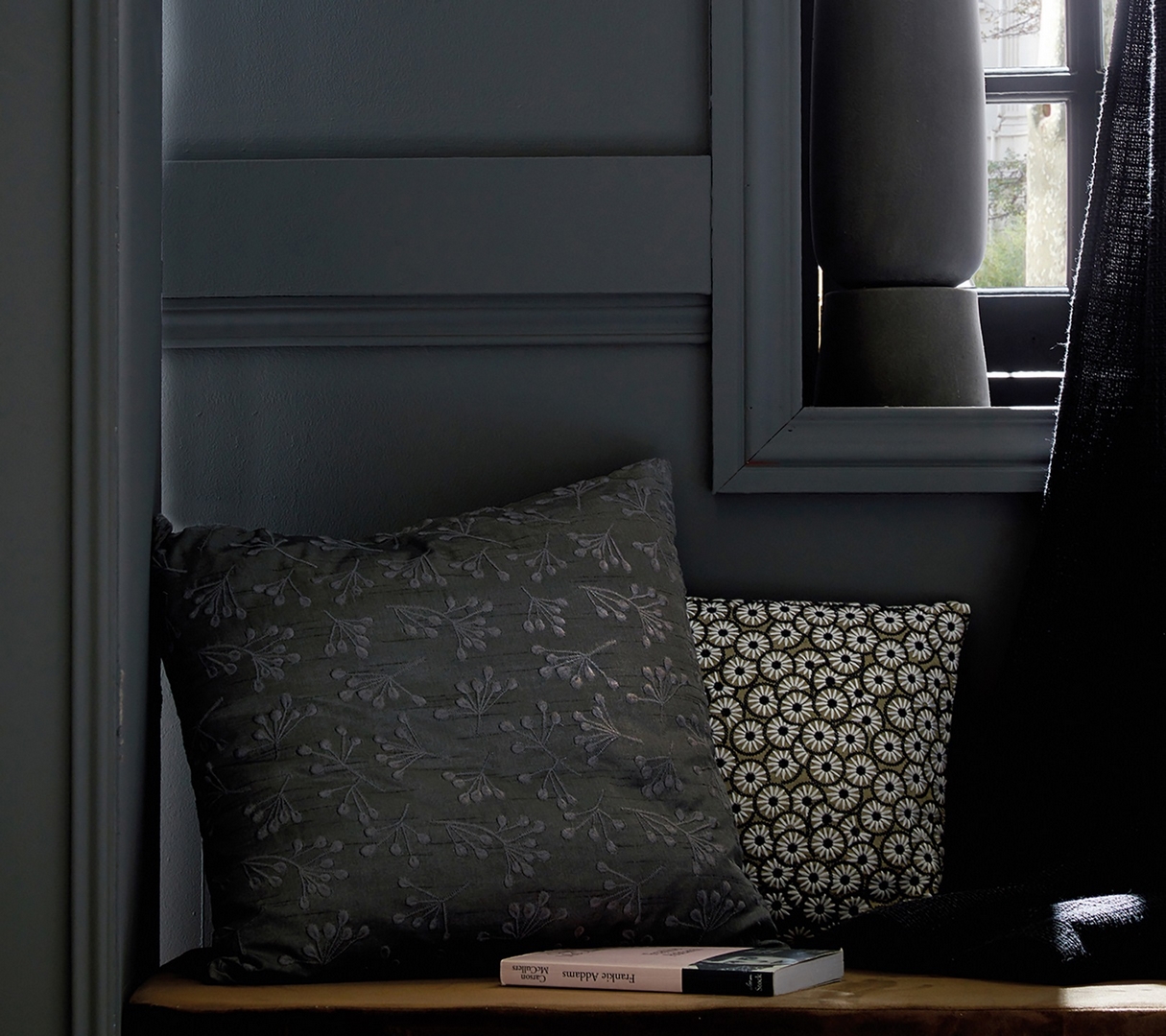ENSEMBLE ENVELOPPE COUSSIN EMPIRE ACIER 